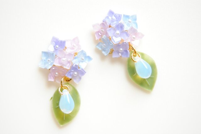 ハンドメイドイヤリング 紫陽花と雨