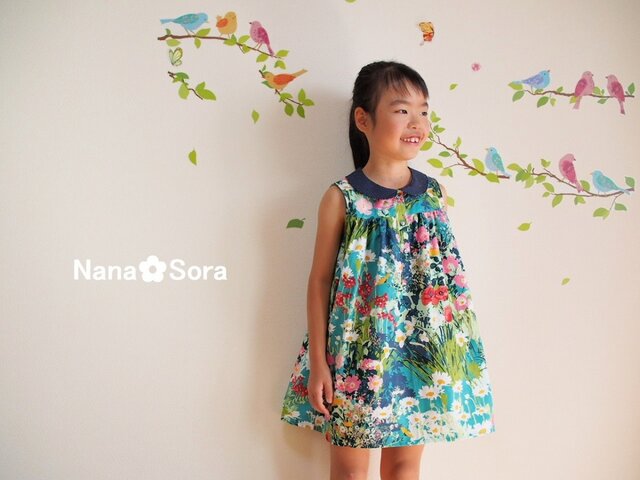 size100/110 USAコットン・丸えり・前開きの女の子ワンピース(フラワーガーデン・グリーン)の画像1枚目
