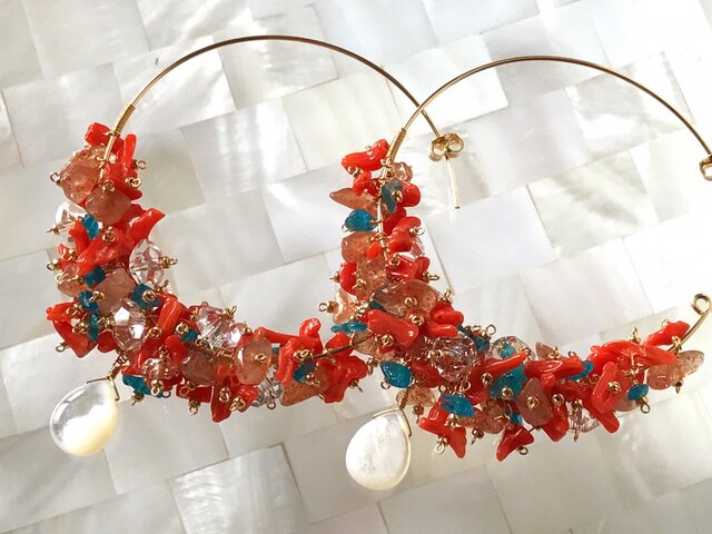Coral earringsの画像1枚目
