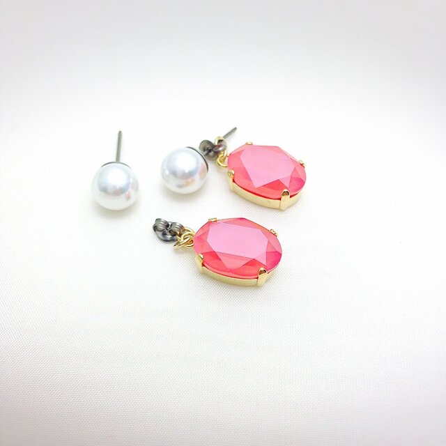 【ピアス】オーバルキャッチピアス(サーモンピンク)の画像1枚目