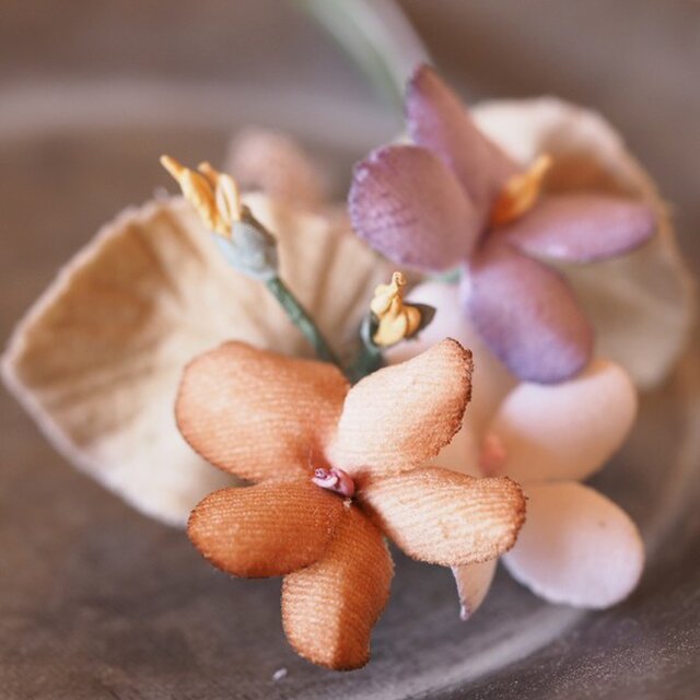 布染花*violette*コサージュ*aの画像1枚目