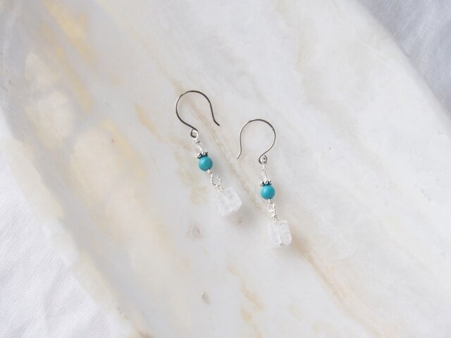 Ice Cube Pierce(クリスタル×ブルーターコイズ)の画像1枚目