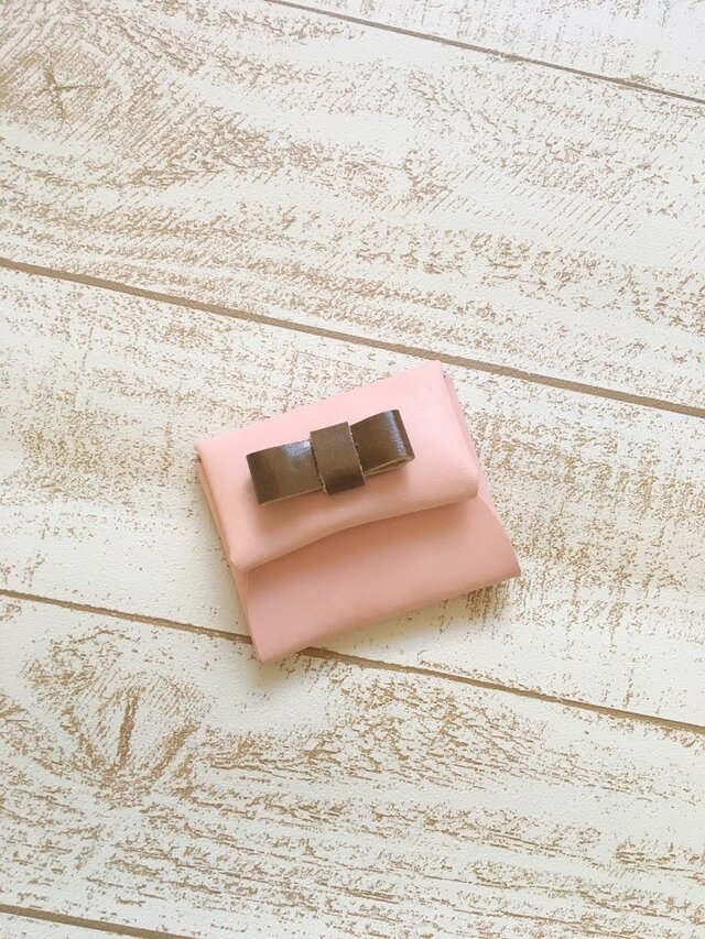 ベビーピンクが可愛い 本革 レザー 小物入れ コインケース オークリボンの画像1枚目