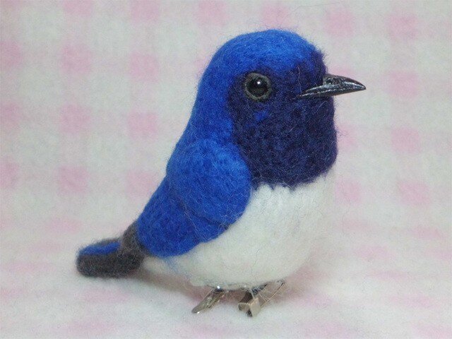 オオルリ 大瑠璃 野鳥 mini♪☆選べる2タイプ☆ クリップ付ブローチorマグネット 羊毛フェルトの画像1枚目