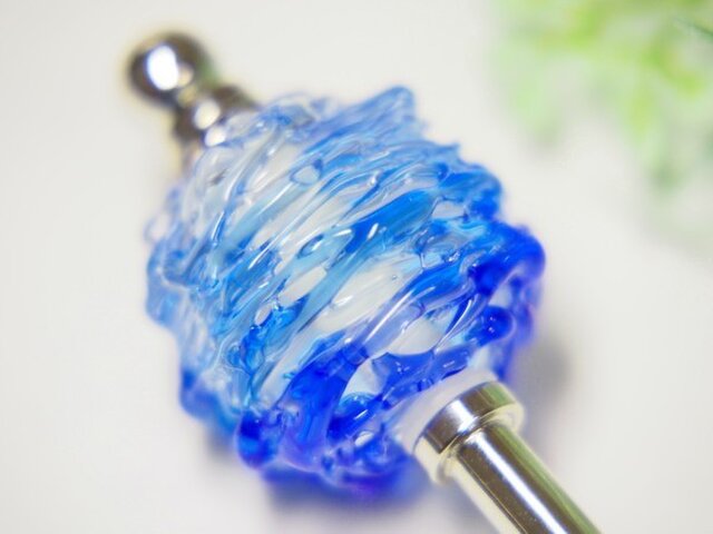 凸凹グラデーションかんざし 青の画像1枚目