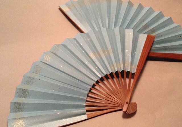 京扇子 薄水 金霞 ケース付きの画像1枚目