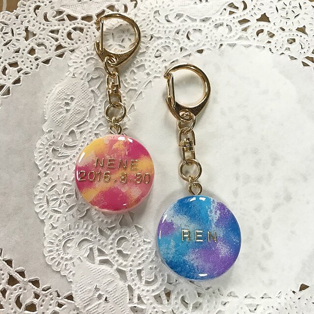 選べる2カラー☆名前入り!ダイダイ柄キーホルダーの画像1枚目