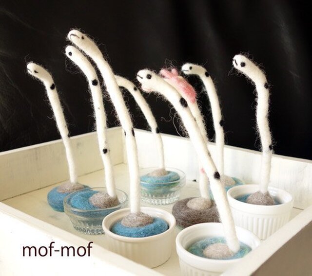 羊毛フェルトのチンアナゴ | iichi 日々の暮らしを心地よくする