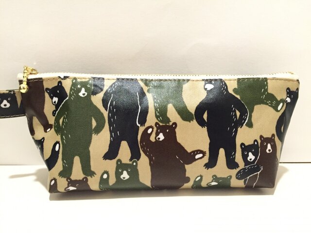踊るクマさん ラミネートペンケース カモフラの画像1枚目