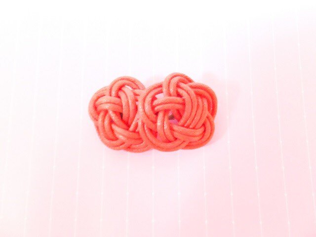 和 ツインブローチ(赤)の画像1枚目