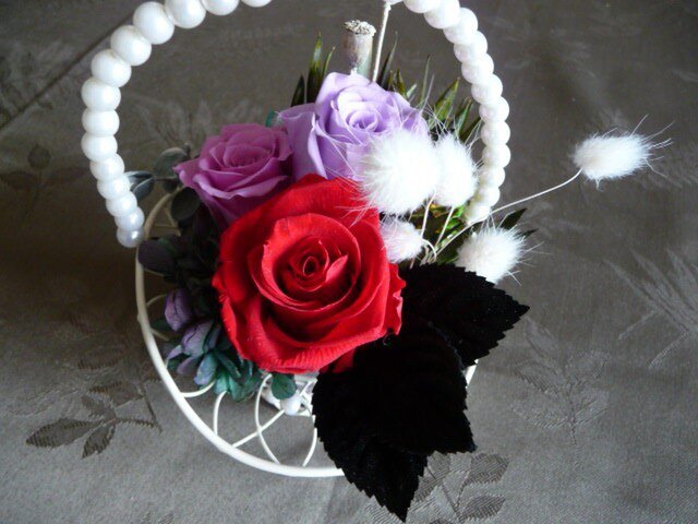 薔薇のクラシカルアレンジの画像1枚目