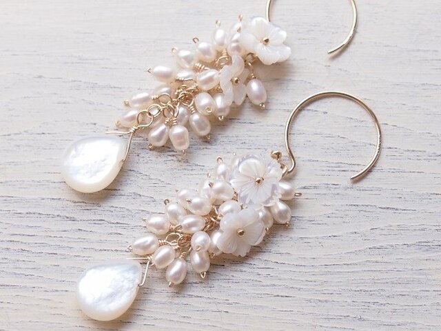 夢見る花の庭(ピアス(14kgf)/イヤリング)の画像1枚目
