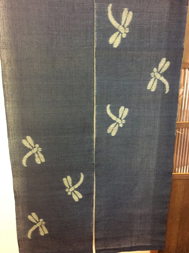 手織り暖簾 絵絣「蜻蛉」デザイン N-008 | iichi 日々の暮らしを