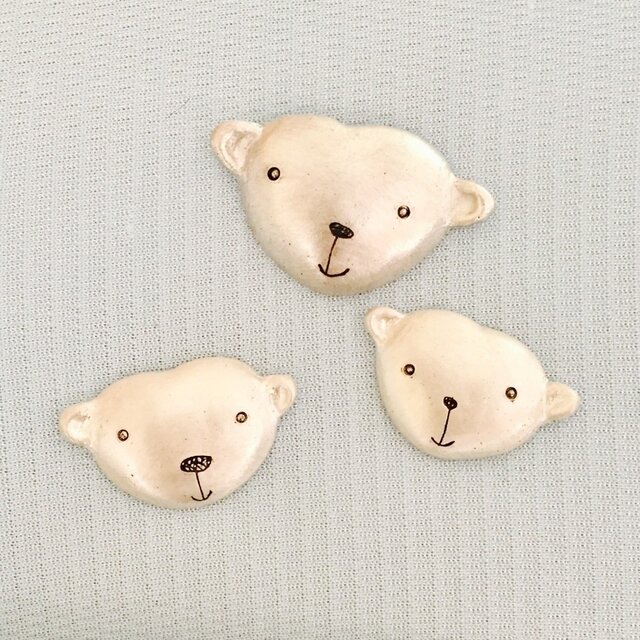 シロクマちゃんバッジの画像1枚目