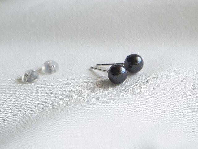 ブラックパールピアス 10Kホワイトゴールド の画像1枚目