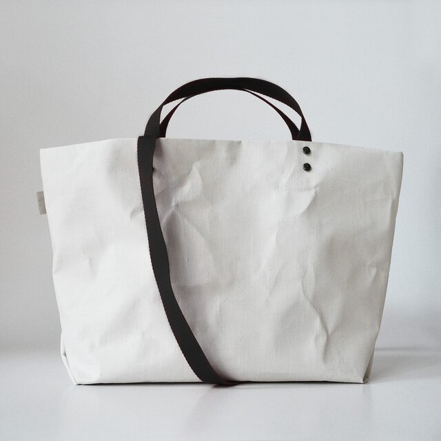 【N/no × E/zel.】SOME WAY LIGHT TOTE BAG (M+)_PP/BLACKの画像1枚目