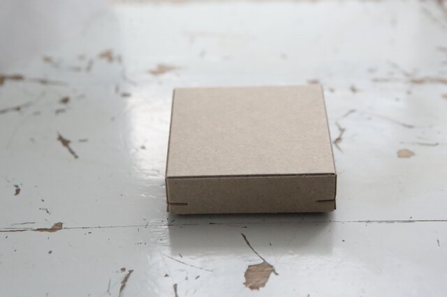 角留め箱 クラフトボール ホチキス銅色 【1箱】 60×60×20mmの画像1枚目
