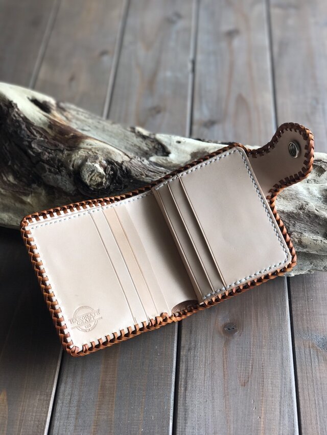 ハーマンオークレザー 二つ折り財布 コンチョ付き 名入れ可 送料無料 手縫い