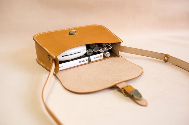 切線派】バージョンアップ 本革 ショルダーバッグ クラシックサドル