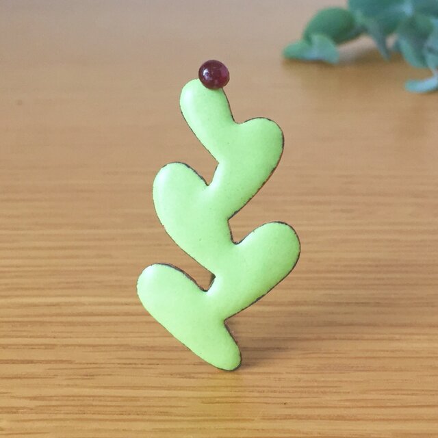 七宝ブローチ「しあわせな はっぱ・つぼみ」の画像1枚目