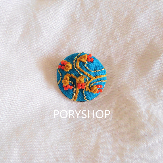 小花柄の刺繍ブローチ(青)の画像1枚目