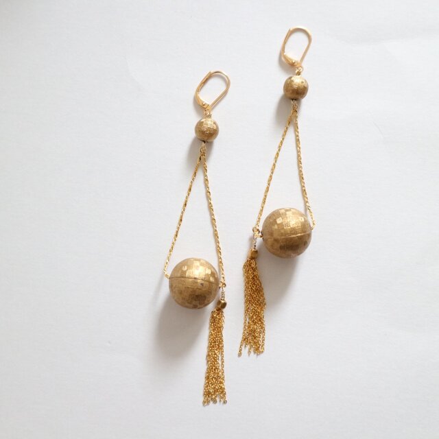 Vintage ball YURARIピアス(イヤリング)の画像1枚目