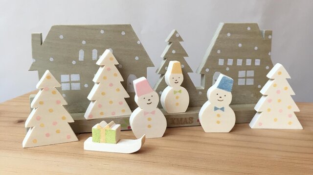 雪降る小さなクリスマスの画像1枚目
