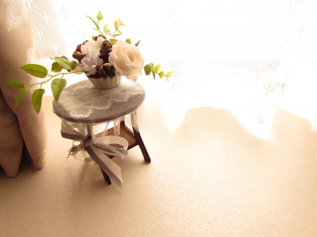 【sold】プリザを使った小物トレイの画像1枚目