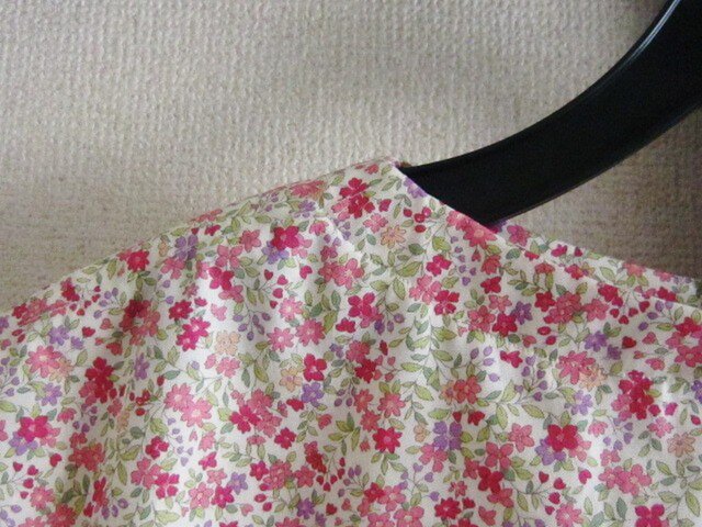 花のブラウス46の画像1枚目