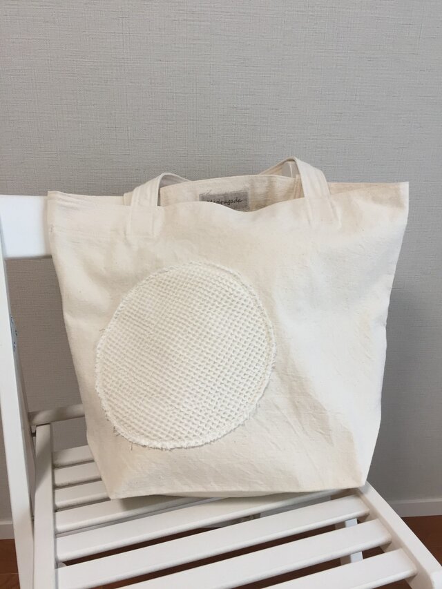 軽いトートバッグの画像1枚目