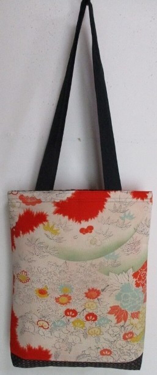 送料無料 花柄の着物で作った手提げ袋 2755の画像1枚目