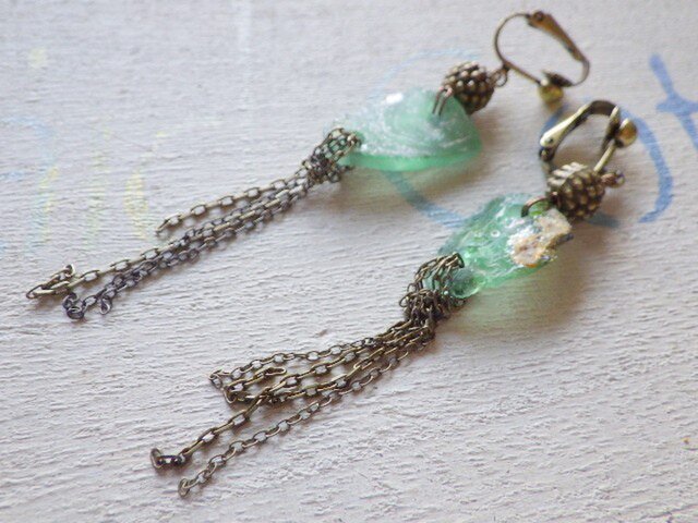 Roman Glass Vintage earringsの画像1枚目