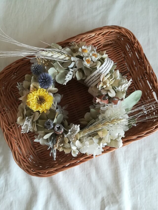 【送料無料】アスターとドライアジサイのwreathの画像1枚目