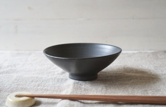 浅い飯椀 黒マット No.729の画像1枚目
