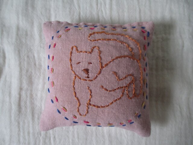 刺繍針さしの画像1枚目