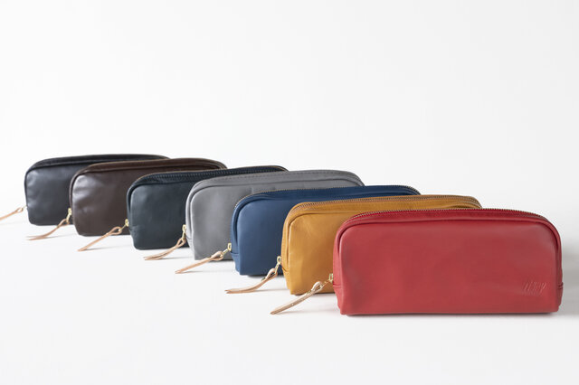 柔らかなポーチ ホースレザー ペンケース ネイビー 化粧ポーチ 紺apo