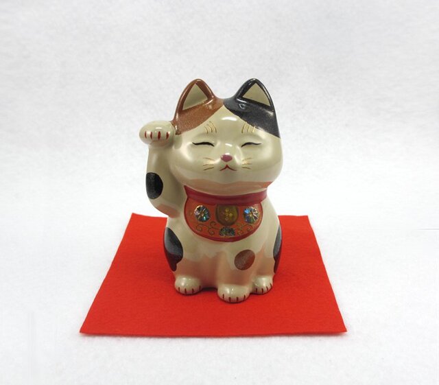 三毛招き猫の画像1枚目