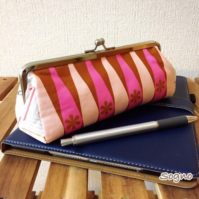 がま口ペンケース*ダイヤストライプ×フラワーの画像1枚目