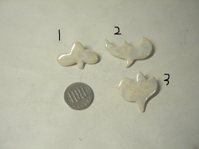虹色ブローチ 花の画像1枚目
