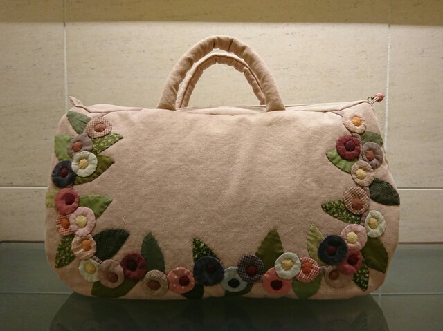 corocoro flower applique bag (L)の画像1枚目