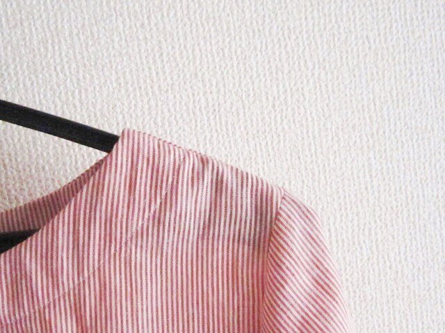 ストライプのブラウス21の画像1枚目