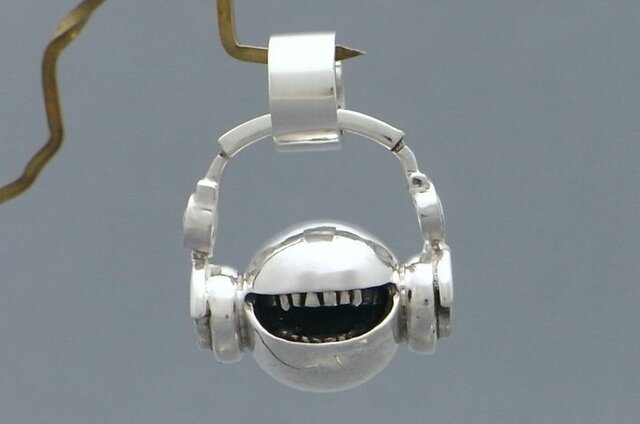 head phone_P open smileの画像1枚目