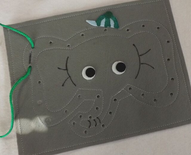 ひも通しのおけいこ(ゾウ)の画像1枚目