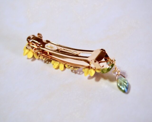 ひまわりのバレッタ （ つまみ細工＊受注制作 ） | iichi 日々の暮らし