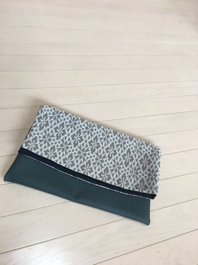 帯からクラッチの画像1枚目