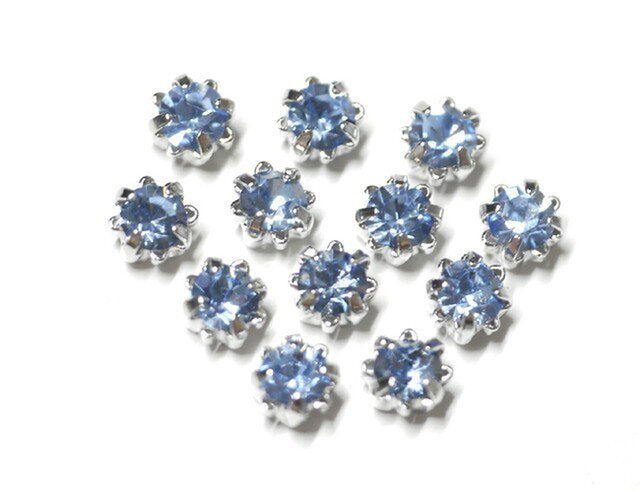 【70個入り】Czech チェコ産3mmストーンAquamarineアクアマリンシルバー台座 24pp レジンの画像1枚目
