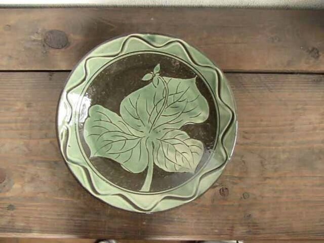 エンレイソウの飾り皿(緑)の画像1枚目