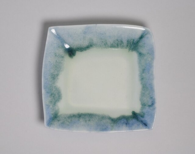 彩磁角小皿・緑の画像1枚目