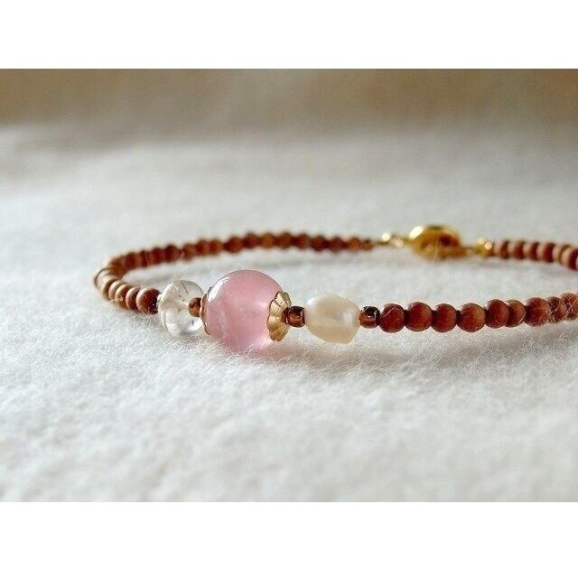 白檀ブレスレット　ローズクォーツ・マダガスカル【10月誕生石】