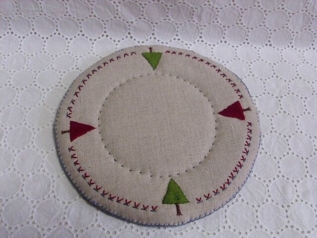 リネンと毛糸と刺繍のポットマット⑤の画像1枚目